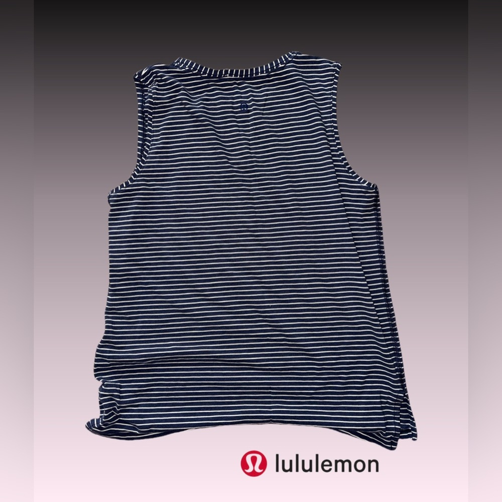 Lululemon Love Sleeveless Tank  size 8